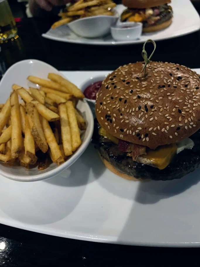 Delicious Steak House